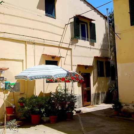 Charming And Cozy House In *